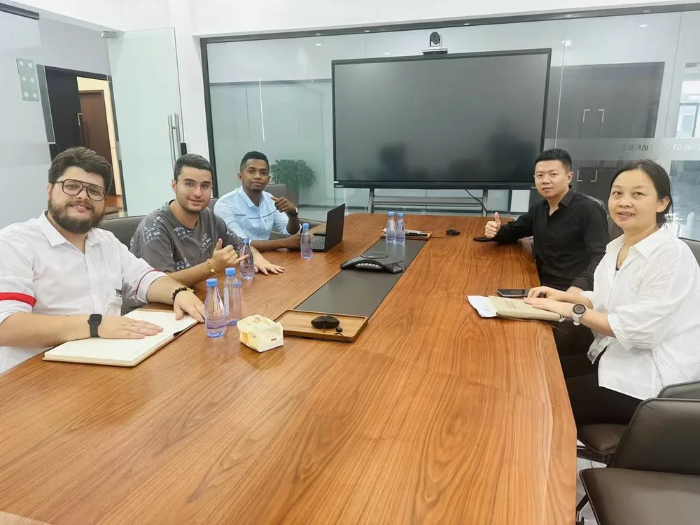 Clients visiting China for sourcing discussions.